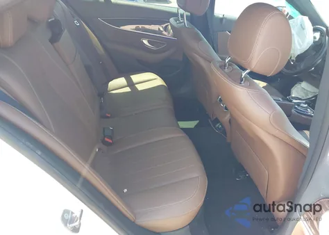 2017 Mercedes-Benz E 300 z USA, uszkodzony, nr VIN WDDZF4JB7HA057515